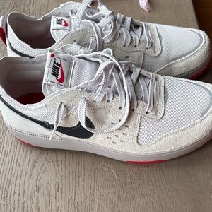 Nike Men's White and Black Sneakers with Red Accents